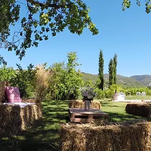 La Fontaine Des Noyers Vakantiehuis